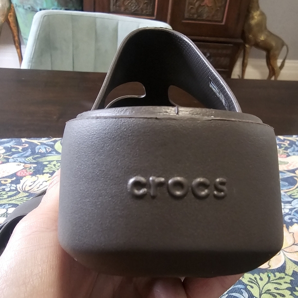 New & Never Worn: CROCS GETAWAY Platform H-Strap Sandal Size 9 Brown - Picture 3 of 6